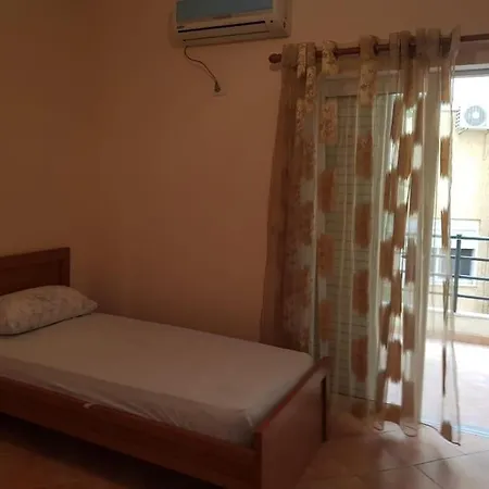 Apartment Jurgen -yellow Flat Sarande