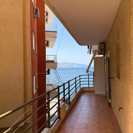 Jurgen -yellow Flat 公寓 Sarandë